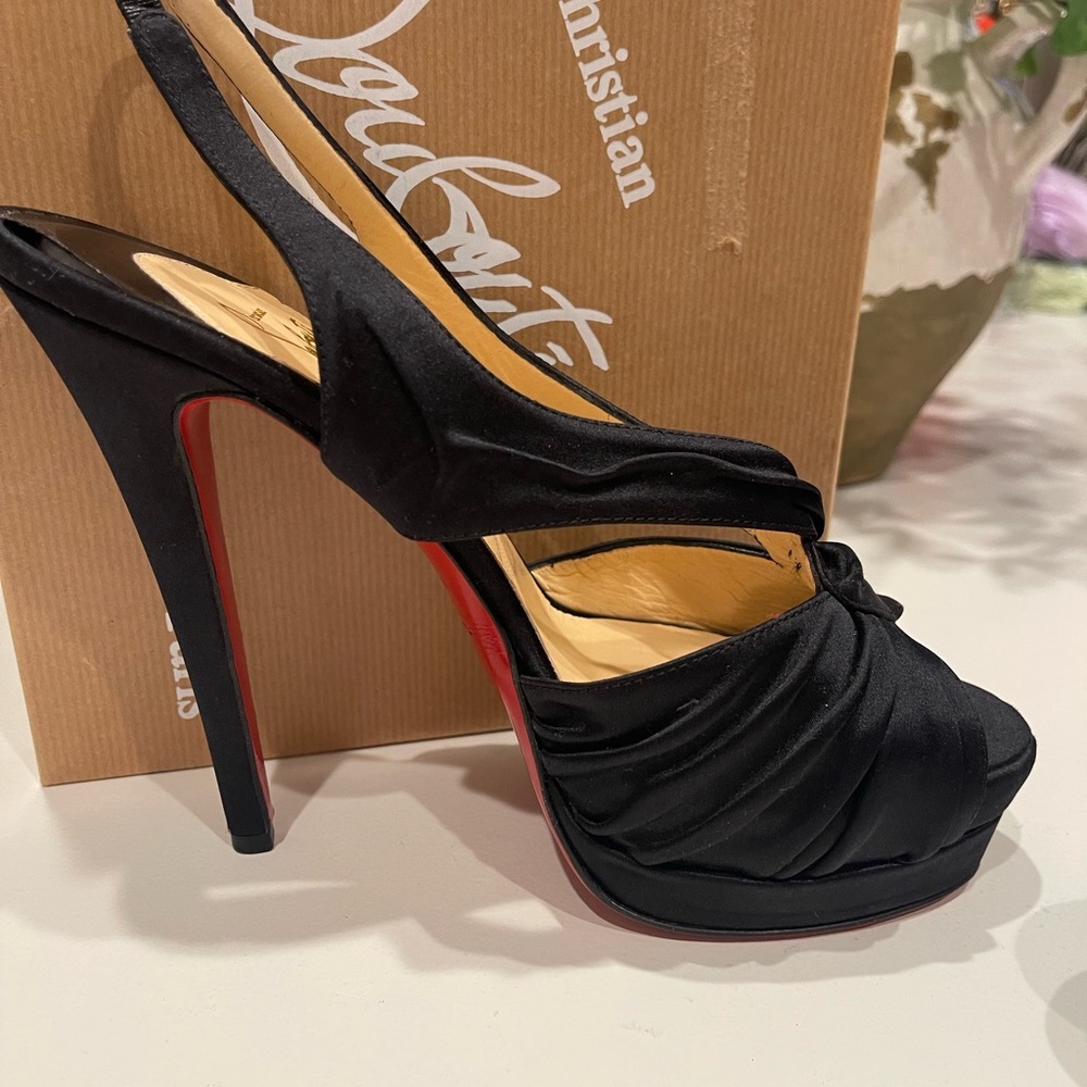 Christian Louboutin crepe satin black platform heels size 39. Only worn once!